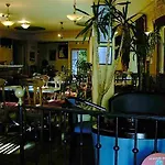 Le Mondes Hotel