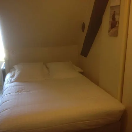 'hotel Le Mondes 3*