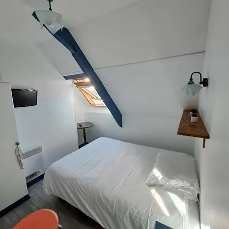 מלון Le Mondes 3*