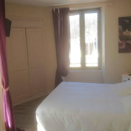 'hotel Le Mondes Отель