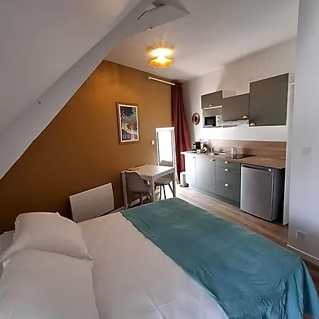 'hotel Le Mondes Отель Ле-Пулиген